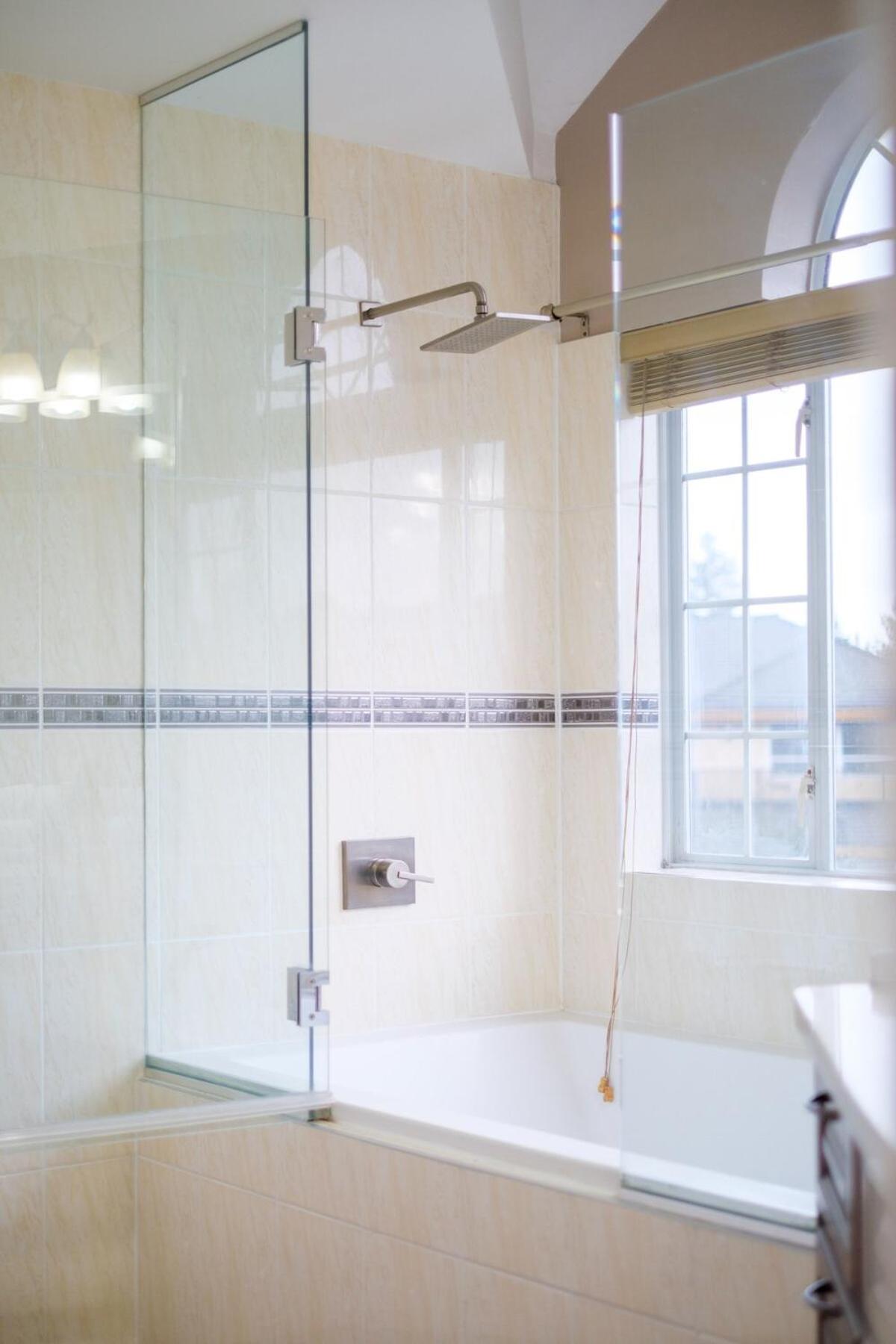 Spacious 4Br W Ensuites Mins To Downtown Yvr Ubc Ванкувър Екстериор снимка
