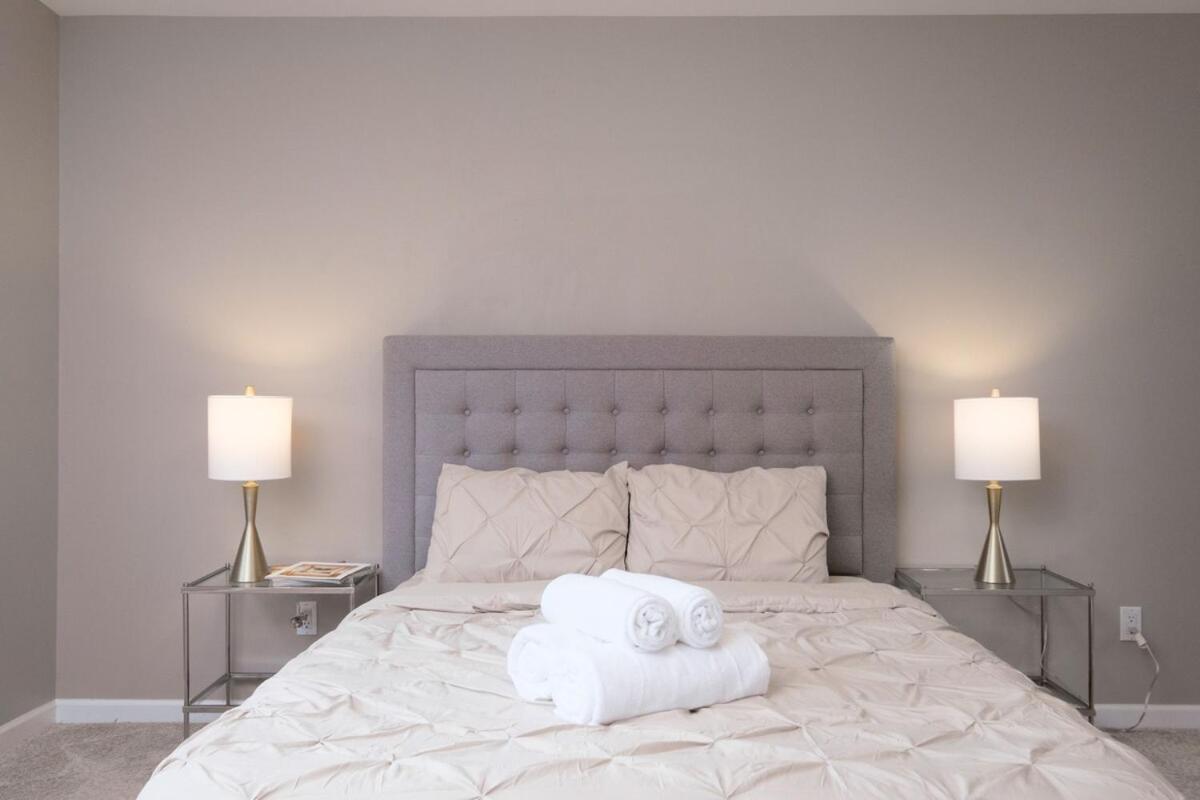 Spacious 4Br W Ensuites Mins To Downtown Yvr Ubc Ванкувър Екстериор снимка
